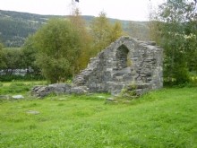 Ruins of Mo church