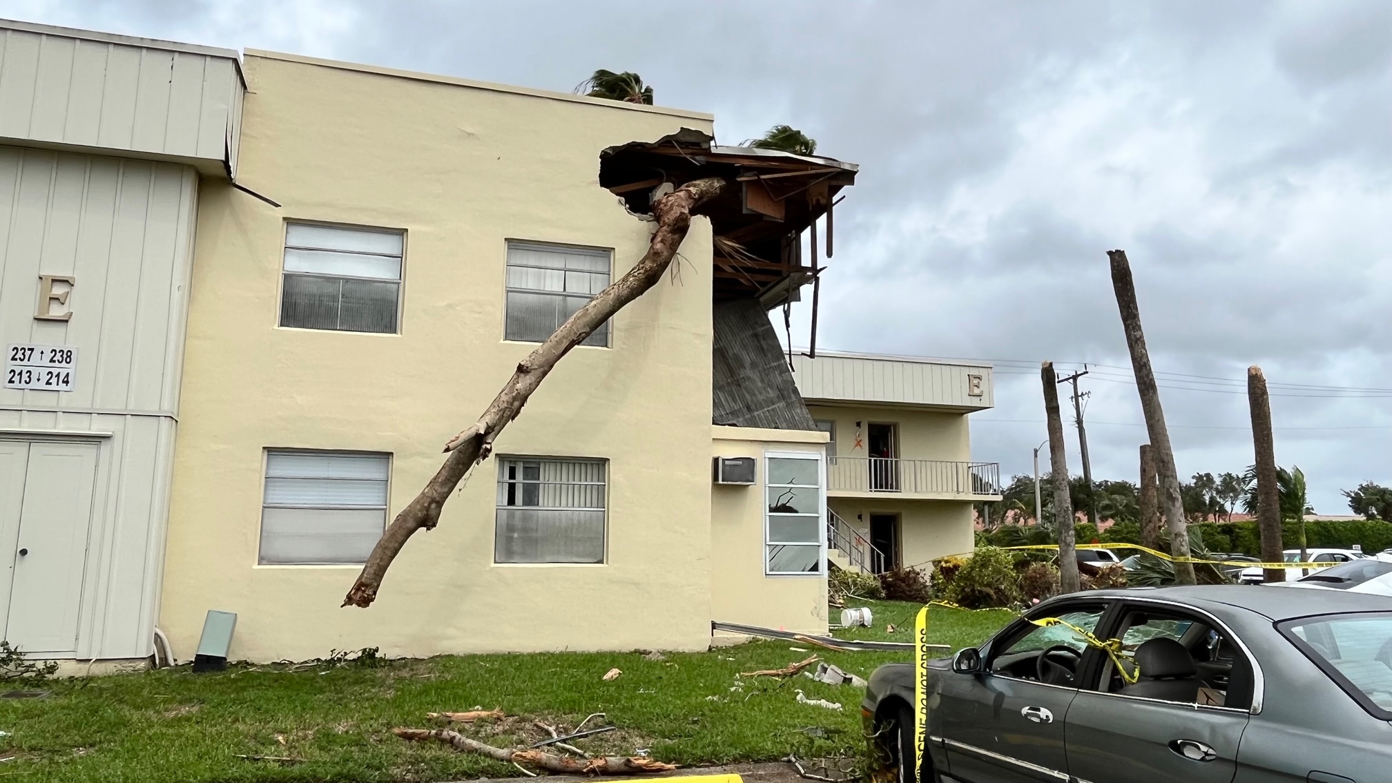 High-end EF2 damage to residences and trees in Kings Point, Florida.