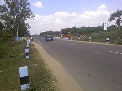Nh4 in Thiruvalam, Vellore district.