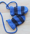 Corded mittens reduce loss, childwear