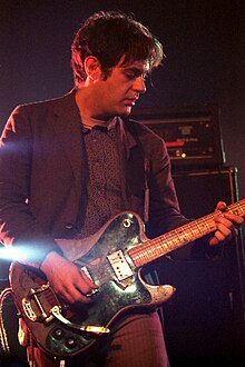 O'Rourke performing with Sonic Youth in 2004