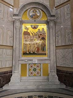 Icon on one of the four main pillars