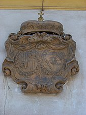 Alliance crest on Jinonice castle