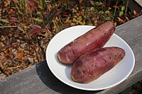 Jjin-goguma (steamed sweet potatoes)