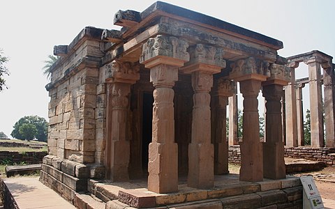 A tetrastyle prostyle Gupta period temple at Sanchi besides the Apsidal hall with Maurya foundation, an example of Buddhist architecture and Hindu architecture.[163][failed verification][164][165] 5th century CE.