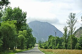 The road in Argut-Dessous