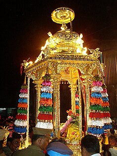 Picture of Tirunelveli Nellaiappar Temple Golden car.