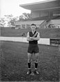 Polly Perkins playing for Richmond in 1948