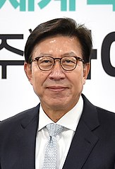 Former Professor of the Dong-a University Park Heong-joon