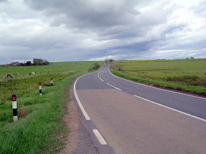 A952 road northbound near Toll of Birness.jpg