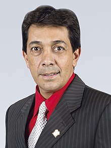 Headshot of Víctor Hugo Zamora