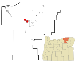 Location of Pendleton in Umatilla County, Oregon (left) and of Umatilla County in Oregon (right)