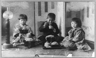 Three children eating soba, 1890-1923