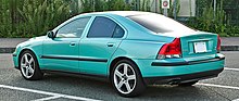 Volvo S60 R AWD pre-facelift in Flash Green