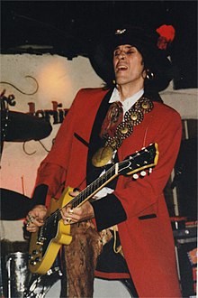 McCoy performing at The Borderline in London, 2000