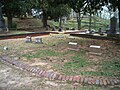 Gammons family site including Vonalbade who played in UGA football and his mother saved Georgia's football.