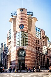 No 1 Poultry, London, by James Stirling, designed in 1988 but built in 1997[59]