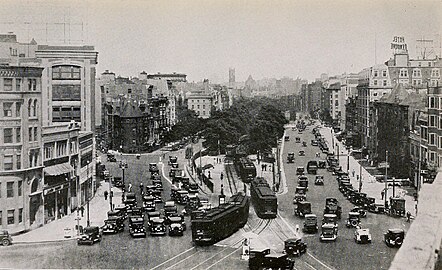 Streetcars crossing Governors Square in 1930