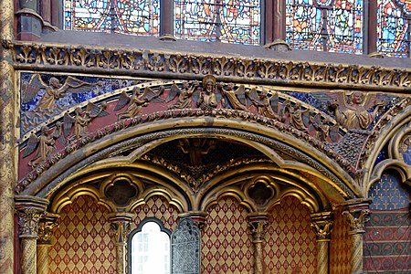 Sculpture above the alcove of the Queen, upper chapel (13th c.)