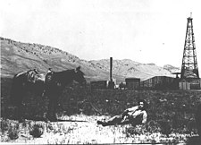 Boulder oil fields, gas and oil company well, 1910.