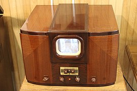 General Electric HM-171 television set
