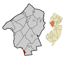 Location of Lambertville in Hunterdon County highlighted in red (left). Inset map: Location of Hunterdon County in New Jersey highlighted in orange (right).