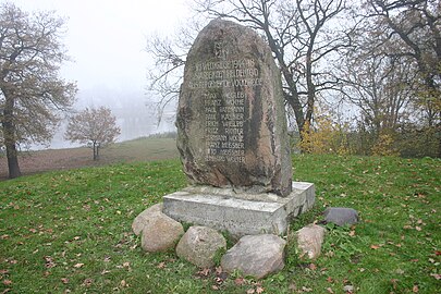 Vockerode war memorial and Nelson Hill (2008)