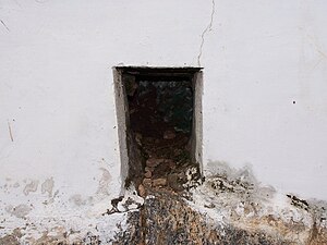 Narrow Passage to Colonel Baillie's Dungeon, Seringapatam (2004)
