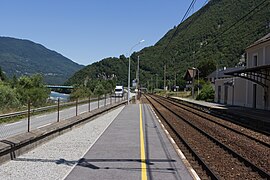 Épierre-Saint-Léger railway station