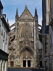 Facade of the Trinity Abbey, Vendôme (about 1250)