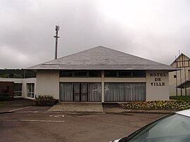The town hall in Jullouville