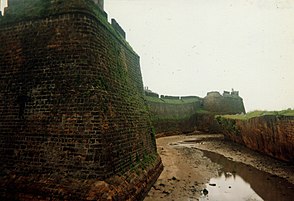Diu fort's wall