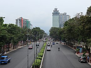 Osmeña Boulevard-CNU (Cebu City; 09-05-2022).jpg