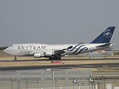 Skyteam 747-400 B-18211 landing at Tokyo Narita Airport
