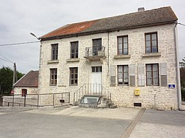 The town hall in Rochefort-sur-la-Côte
