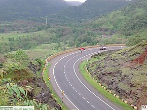 NH3 Highway Kasara Ghat, Igatpuri, Maharashtra India.jpg