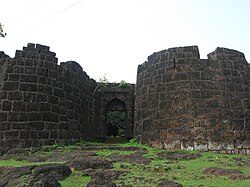 Bankot fort