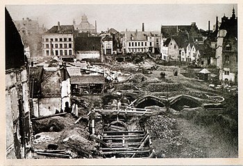 Destruction of the old neighbourhood and beginning of the vaulting in 1867