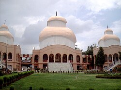 Chittaranjan Park Kali Mandir, with shrines devoted to Shiva, Kali and Radhakrishna, built in 1984