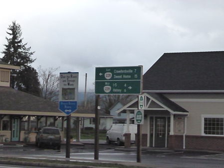 Oregon 228 Directional sign