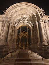 Entrance of the Petit Palais by night in 2022