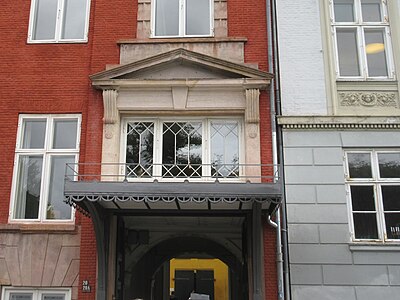 Detail of the facade.