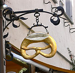 Bakery emblem with a cut[16] in the pretzel, Ravensburg, Germany
