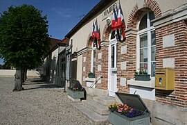 The town hall in Saint-Oulph