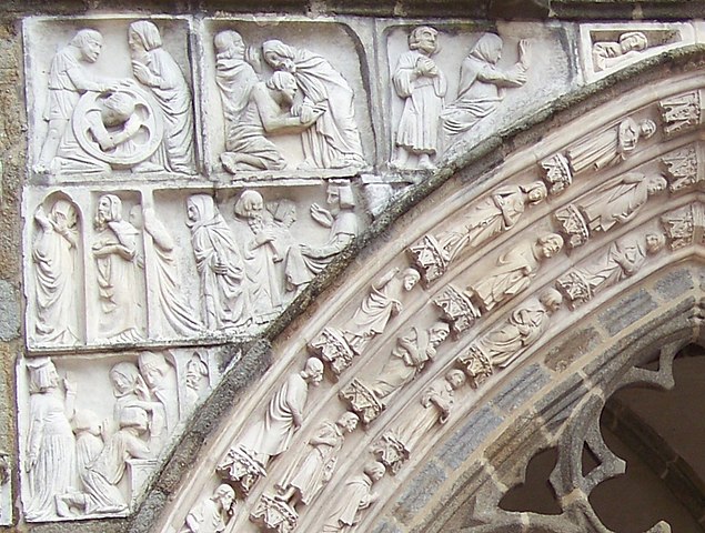 Part of the Grand Porch showing Boucher's reliefs and statuettes in rows of three