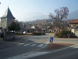 The centre of Gilly-sur-Isère