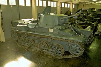 The surviving L-10 (strv m/31) displayed at the Swedish Armour Museum in Axvall, 2003.