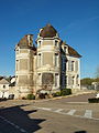 Town hall of Courson-les-Carrières
