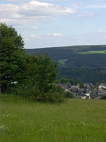 View of Schnett, the Grendel (787 m) and the Bleßberg (866,9 m, antenna)
