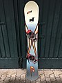 The snowboard used in the photographed situation, an F2 Eliminator Freecarve board with Intec step-in bindings for hardboots